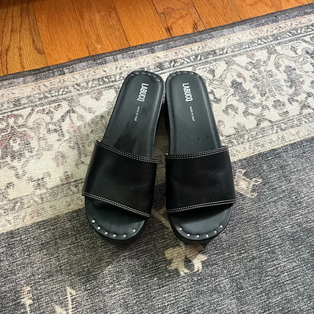 Black Labucq Nona Clogs - Picture 2 of 4
